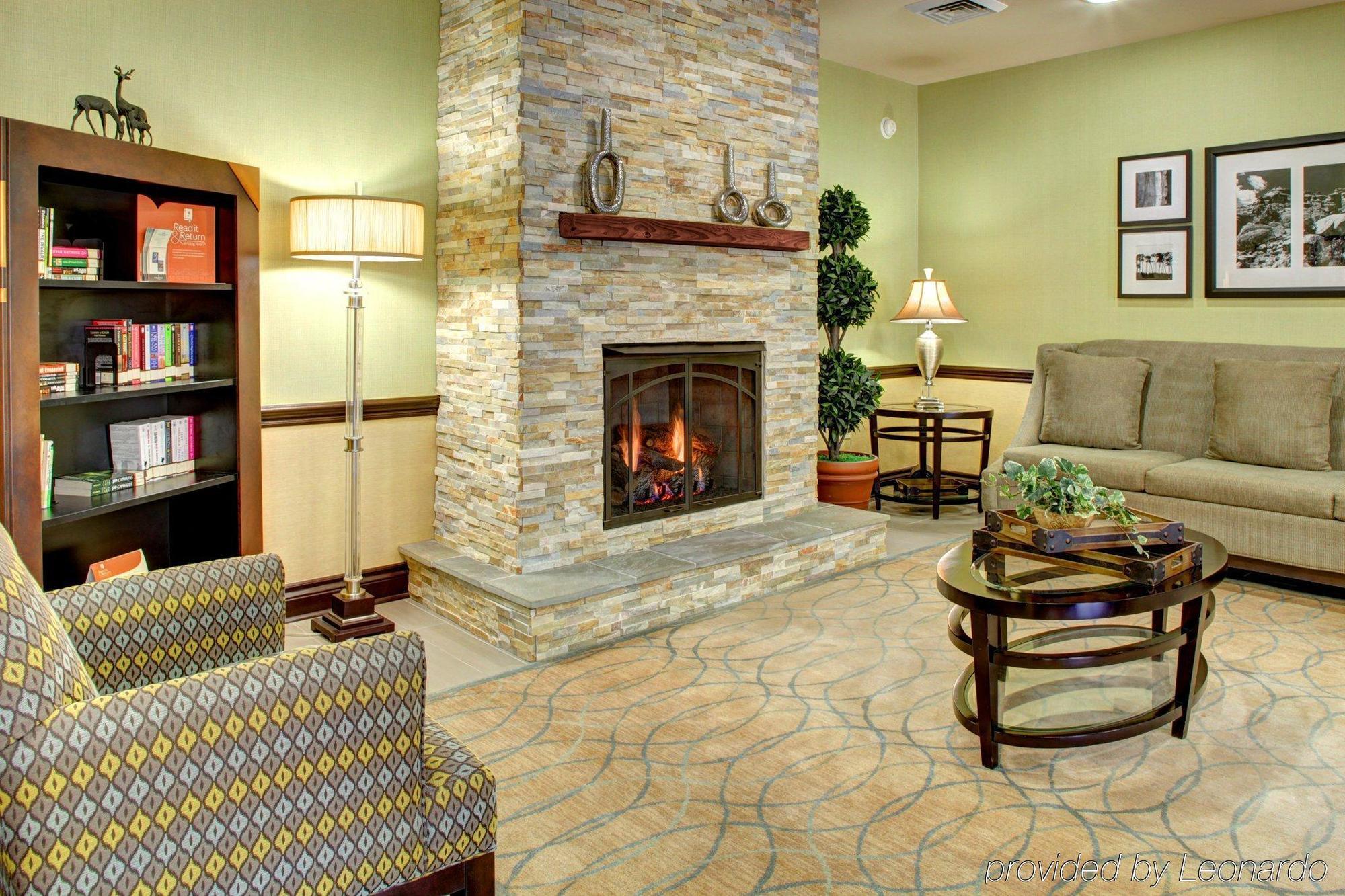 Country & By Radisson Downtown Tunnel Road Hotel 3*